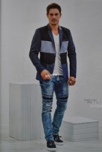 Мужские джинсы синего цвета с модными вставками Mondo