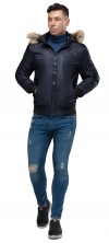Ультрамодная мужская лёгкая куртка-бомбер тёмно-синяя модель 46575 (ОСТАЛСЯ ТОЛЬКО 52(XL))